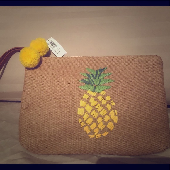 Wristlet clutch-style purse - Picture 1 of 1